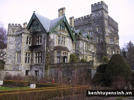 Đại học Royal Roads - Phần 2